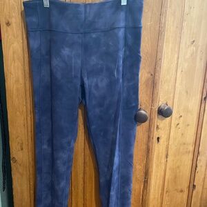 Lululemon invigorate diamond dye